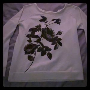 Women’s long sleeved sweater